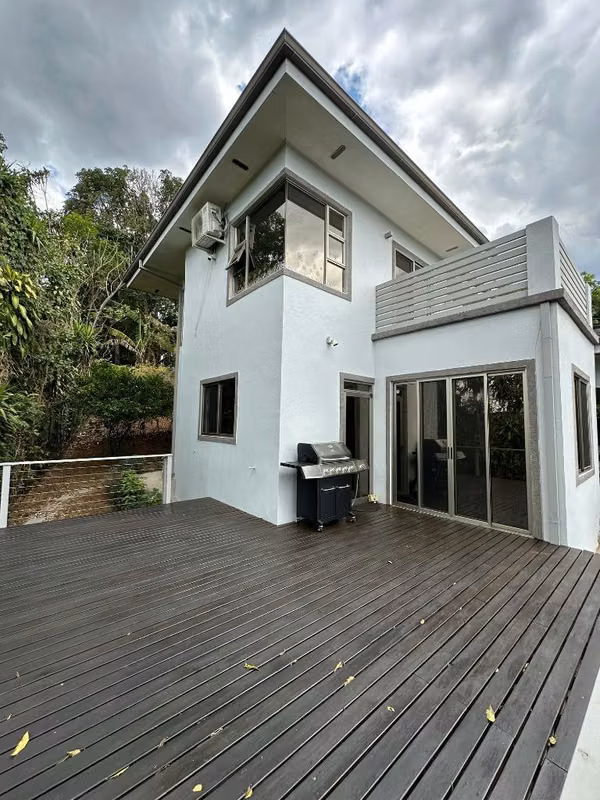 House in Naranjo El Cedro Gated Community
