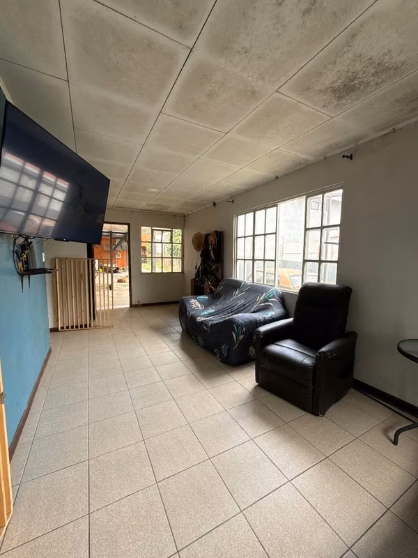 CASA EN VENTA – SAN VICENTE DE MORAVIA CERCANA A LINCOLN PLAZA