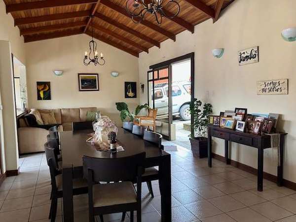 FOR SALE – House in Cartago | CA-745