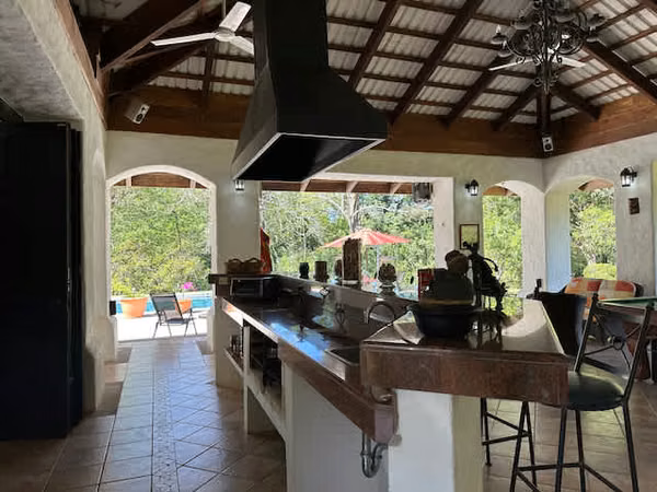 Venta Finca con casaclub y piscina, Orotina para proyecto inmobiliario