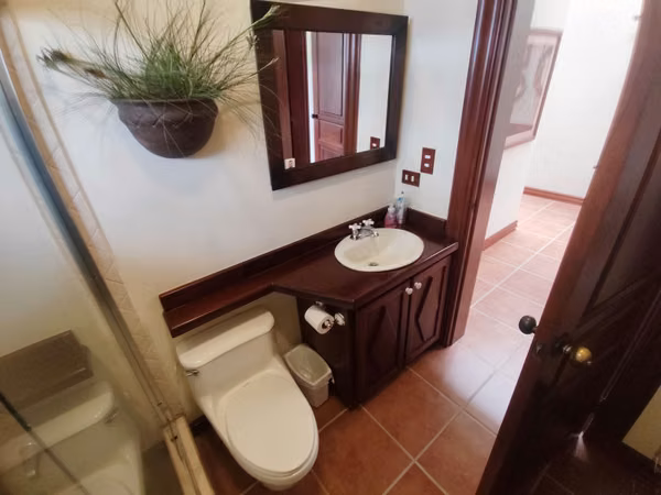 Casa en una Quinta de lujo con vista panorámica al Valle Central