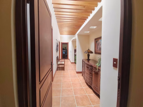 Casa en una Quinta de lujo con vista panorámica al Valle Central