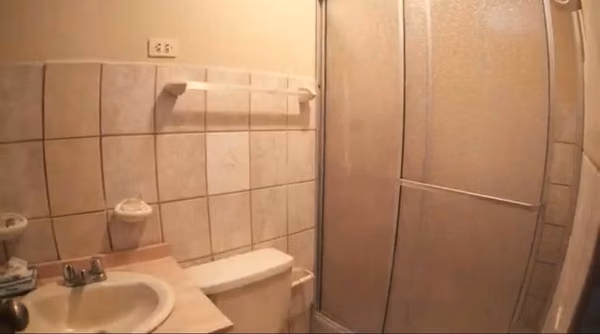 En venta edificio en Barrio Amón con 2 apartamentos y sala de reuniones