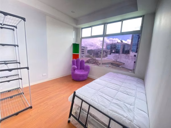 Alquiler de habitaciones amuebladas, Barrio Dent. Incluyen TODOS LOS SERVICIOS