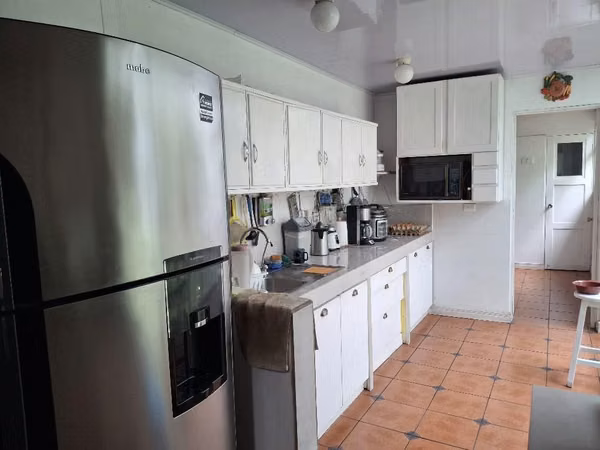 VENTA DE CASA AMPLIA POR EL MOPT EN SAN JOSÉ, USO MIXTO, CIUDAD GOBIERNO