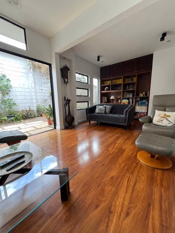 SE VENDE CASA EN EXCLUSIVO CONDOMINIO Curridabat (Lomas de Granadilla))