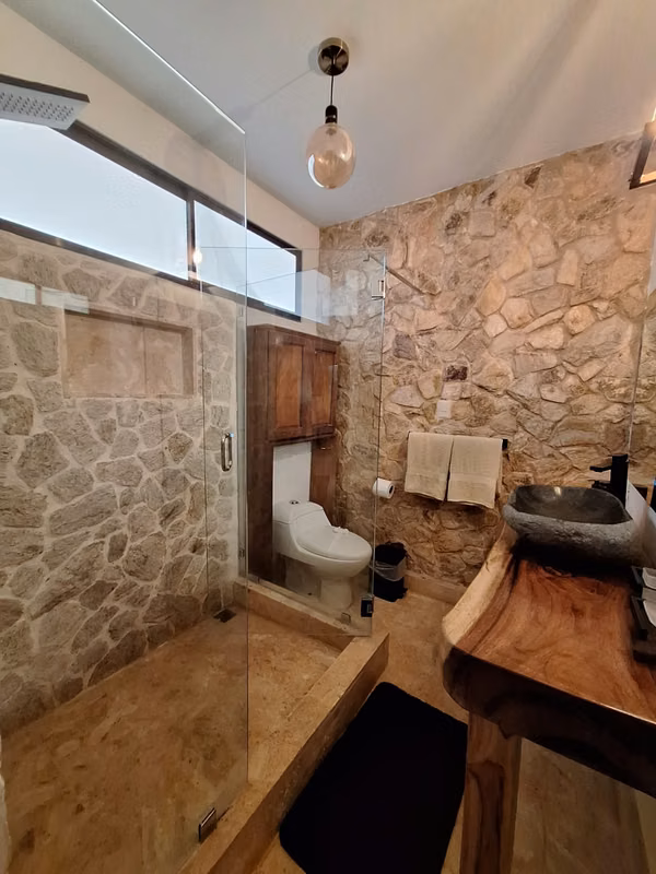 Se vende villa en Playas del Coco