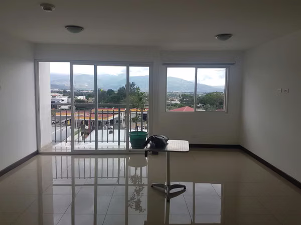 Se vende apartamento en Condominio Torre Camino Real, Alajuela