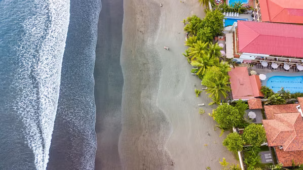 Jaco,  Hotel in Jaco with direct access to the Sea, Price Reduced