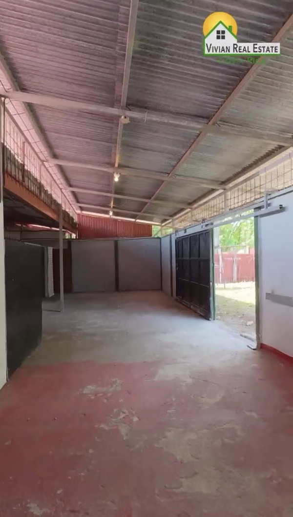 Commercial Property for Rent or Sale – Ideal for Warehouse, Restaurant, or Retail Store Esparza