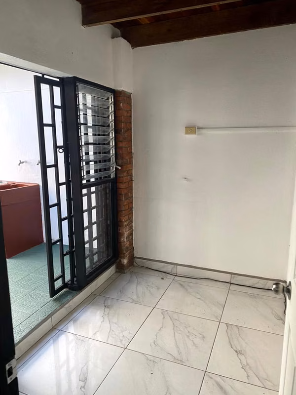 Rentabilidad del 7.5% Edificio de apartamentos en San Pedro 15132