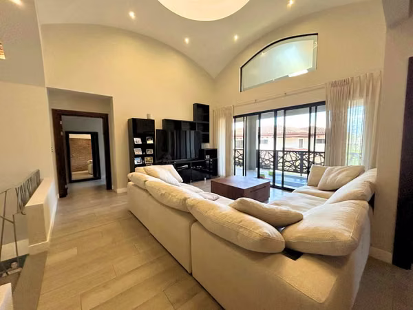 ALQUILER/ VENTA DE CASA EN HACIENDA DEL SOL*