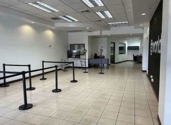 COMMERCIAL SPACE FOR SALE – Plaza Rohrmoser | LCC-359