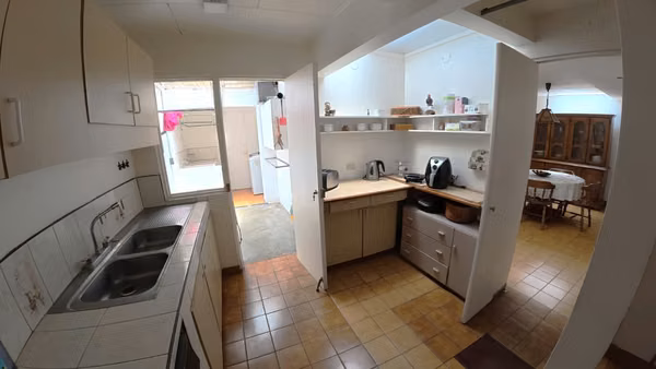 Casa Moderna de 2 Niveles en Moravia | Lista para Habitar. ( JS 1322 9 ).