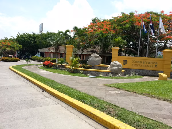 Alquiler de Oficina II Zona Franca Puntarenas