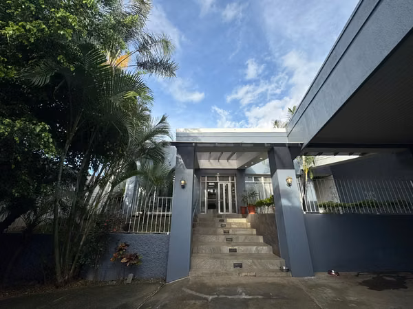 ALQUILER/ VENTA DE CASA EN LOMAS DE CARIARI