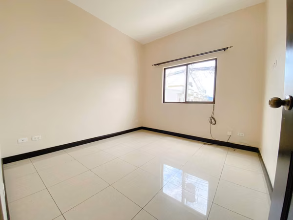 Casa/Condominio - Alquiler / Familiar y seguro / Hatillo, San José