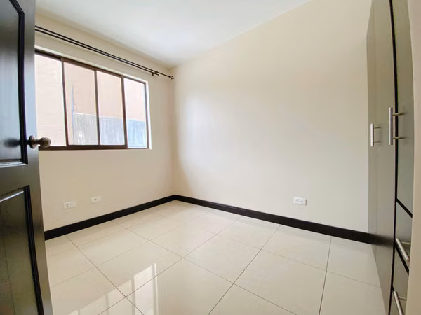 Casa/Condominio - Alquiler / Familiar y seguro / Hatillo, San José