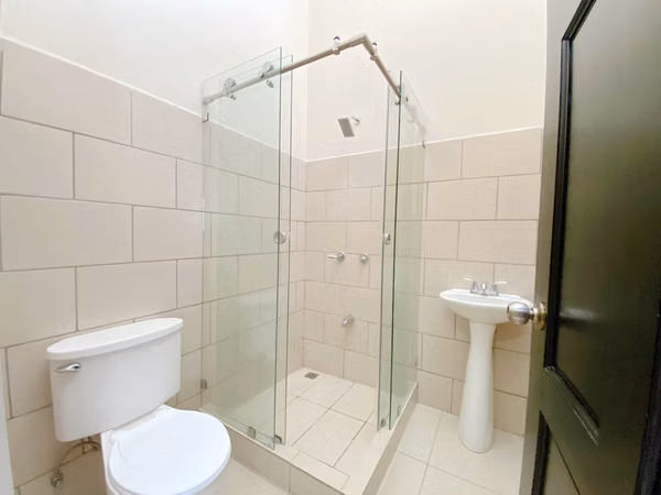 Casa/Condominio - Alquiler / Familiar y seguro / Hatillo, San José