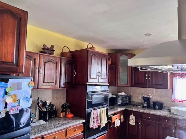 Vivienda cerca del centro de San Rafael 8820m2 terreno
