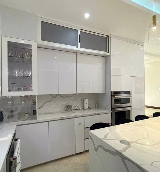 VENTA O ALQUILER RESIDENCIA DE LUJO EN CONDOMINIO CERRO REAL, ESCAZÚ*