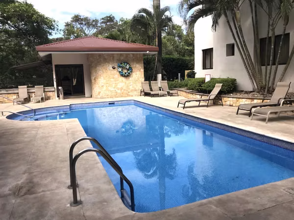 VENTA DE APARTAMENTO EN AVALON, AMUEB. Y EQUIP. - SANTA ANA