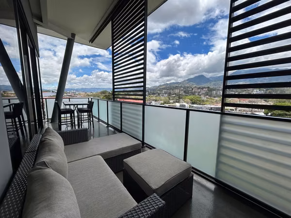 Fully furnished and equipped apartment in Escazú Village – Ready to move in! 