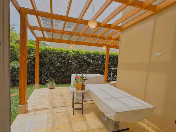 FOR RENT AND SALE - HOUSE IN EXCLUSIVE GATED COMMUNITY IN ESCAZÚ