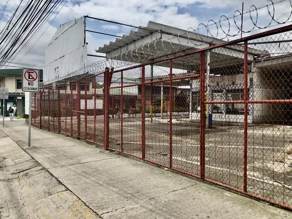 San Antonio Belén - Propiedad esquinera Comercial