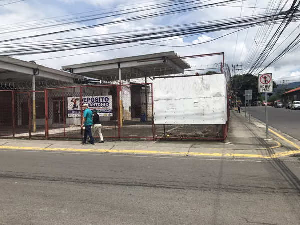 San Antonio Belén - Propiedad esquinera Comercial