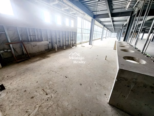 Venta de Edificio Comercial en Pozos de Santa Ana,  Remate Bancario!