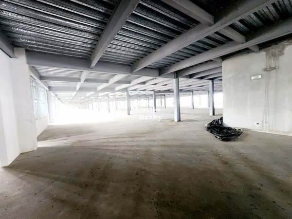 Venta de Edificio Comercial en Pozos de Santa Ana,  Remate Bancario!