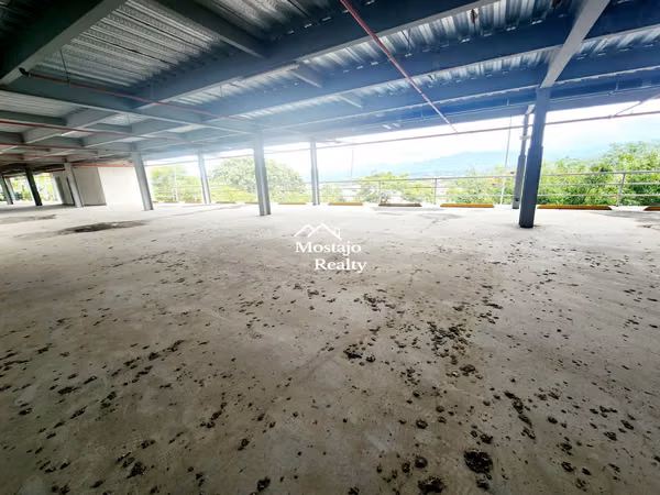 Venta de Edificio Comercial en Pozos de Santa Ana,  Remate Bancario!