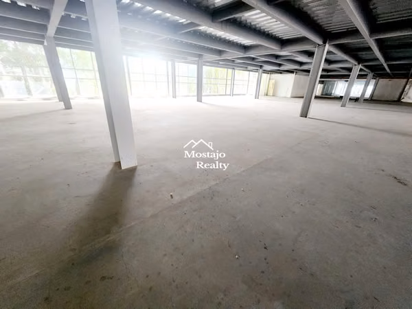 Venta de Edificio Comercial en Pozos de Santa Ana,  Remate Bancario!