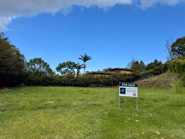 Lot for sale in Monteran Condominium
