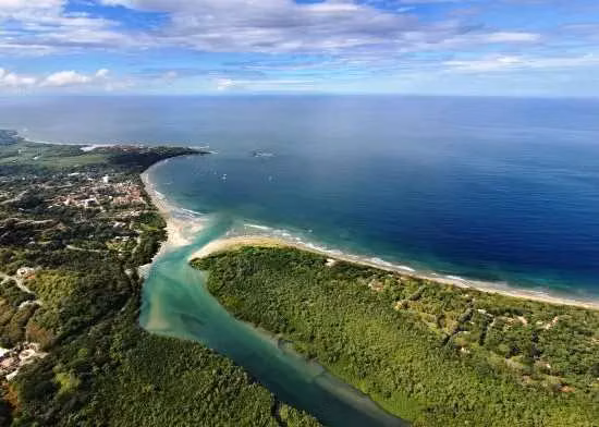Lotes con excelente ubicación en Playa Tamarindo