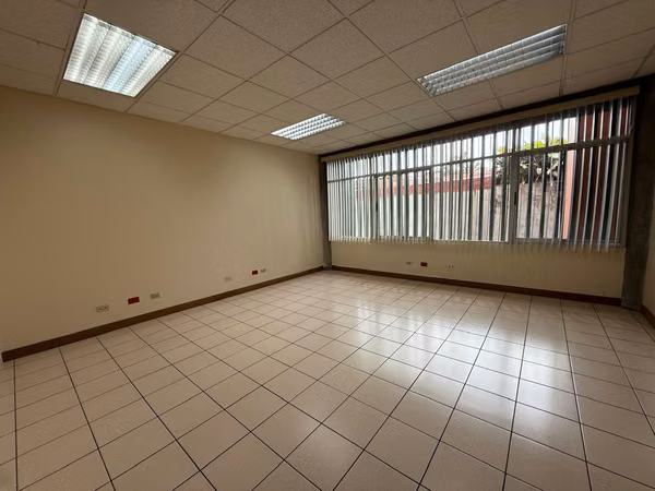 SE VENDE EDIFICIO DE CURRIABAT