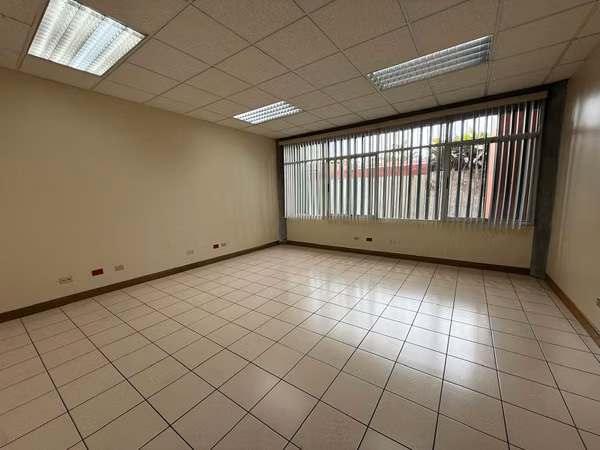 SE VENDE EDIFICIO DE CURRIABAT