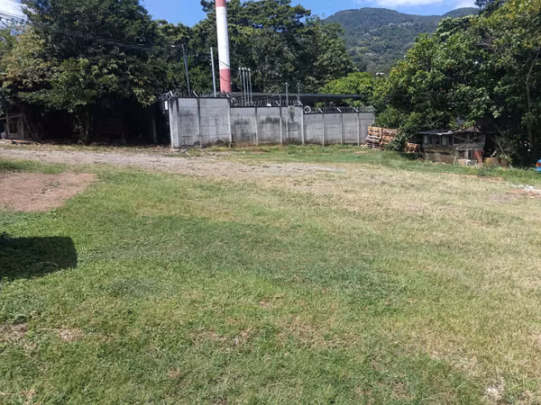 Se vende lote en el centro de Escazú, San José