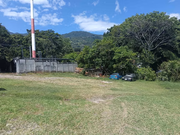 Se vende lote en el centro de Escazú, San José