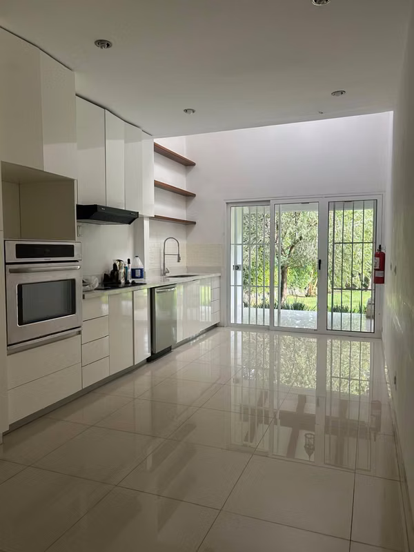 Venta de casa en Parque Valle del Sol, Lindora, Santa Ana – $790,000