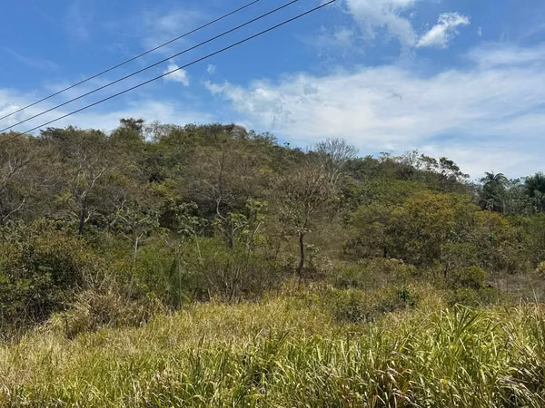 OPORTUNIDAD!! rebajada a $300.000 terreno con vistas en Esparza