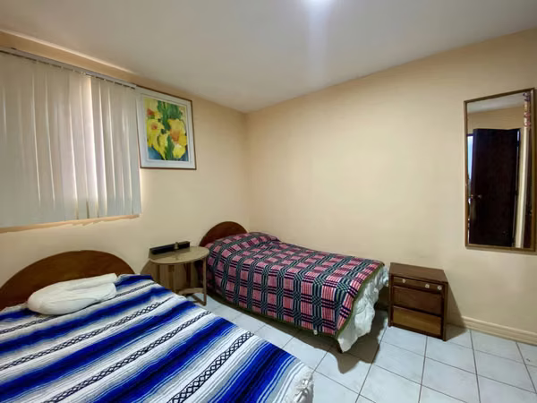 Propiedad Comercial Premium – Zonas Verdes + Salones + Piscina – ¡Lista para Operar!