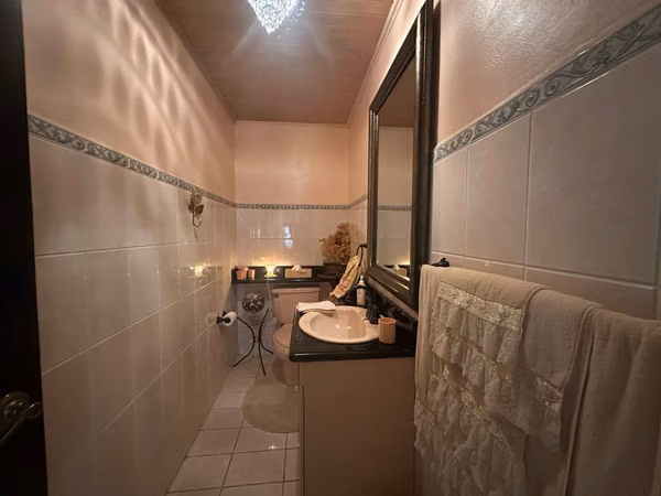 Venta Casa Residencial La Colina Curridabat con piscina, terrazas , vistas