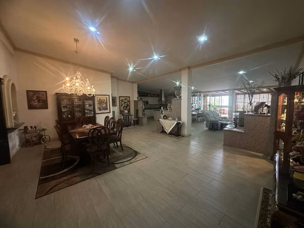 Venta Casa Residencial La Colina Curridabat con piscina, terrazas , vistas