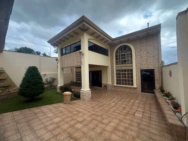 Venta Casa Residencial La Colina Curridabat con piscina, terrazas , vistas