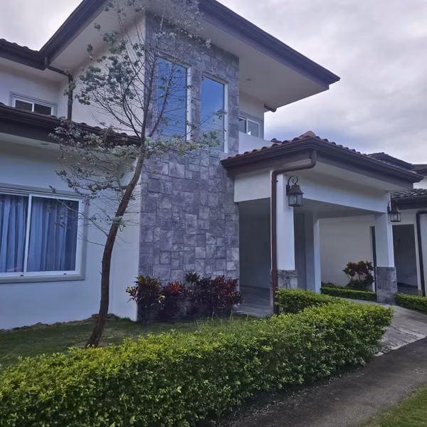 NL- Casa en condominio exclusivo en Cartago ID 38926