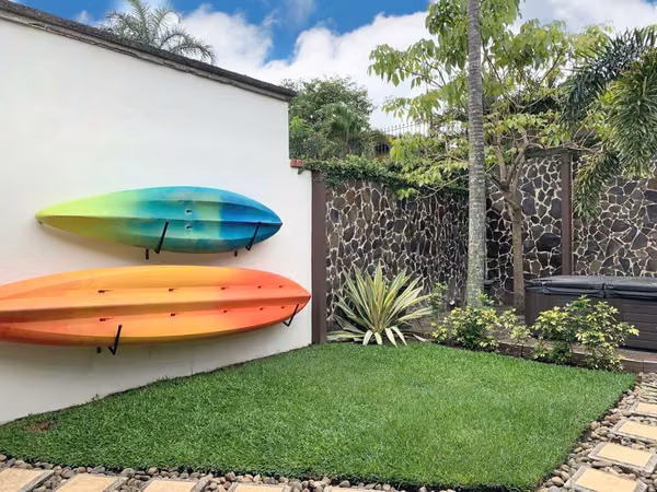 Venta de Casa en Heredia Bosques de Doña Rosa  Belén | 600 m² de Terreno | Jacuzzi