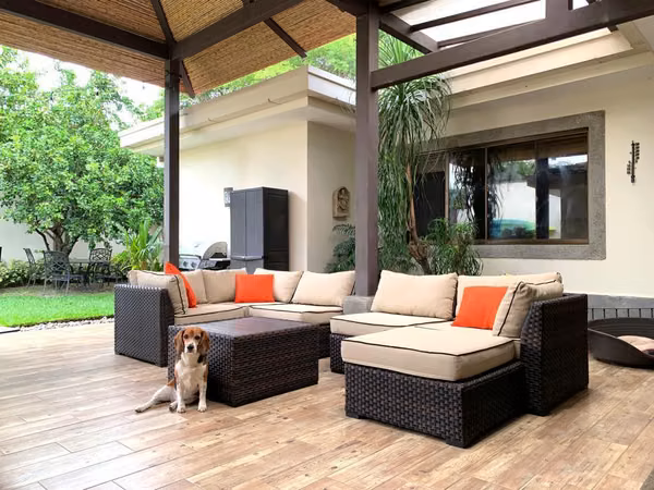 Venta de Casa en Heredia Bosques de Doña Rosa  Belén | 600 m² de Terreno | Jacuzzi