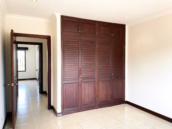 HOUSE FOR RENT IN BELEN